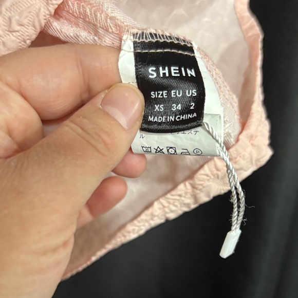 SHEIN Peach Textured Puff Sleeve Blouse - Picture 2 of 4